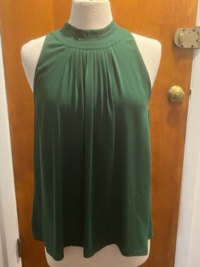 Ann Taylor Women's Green Stand Collar Sleeveless Blouse Top. Size M. EUC